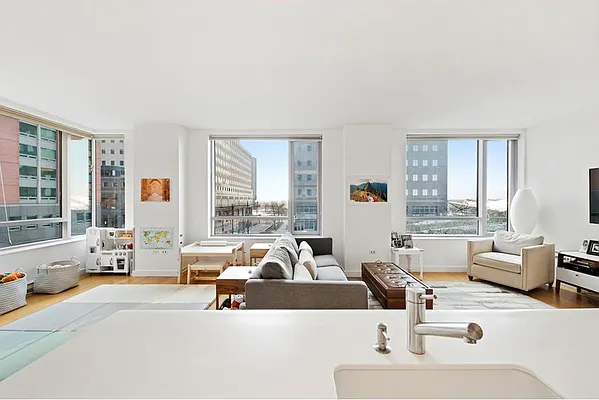 Sold by R New York | media 3