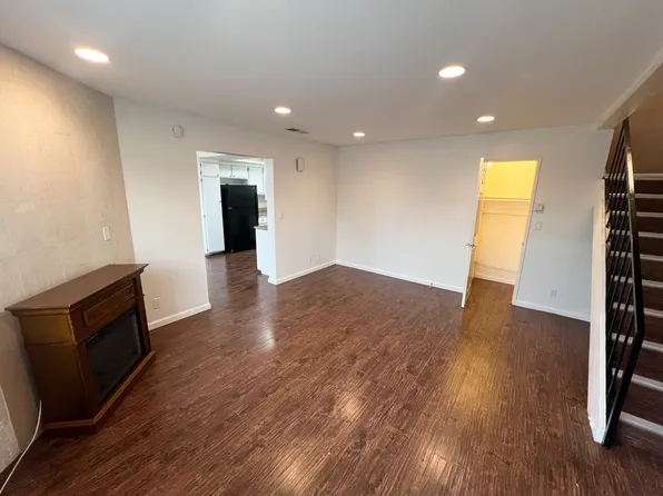 16982 Lynn Ln #B, Huntington Beach, CA 92649