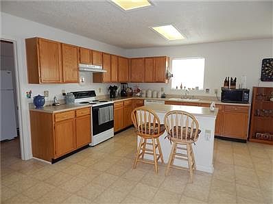 4th image of 2056 Westmere Dr