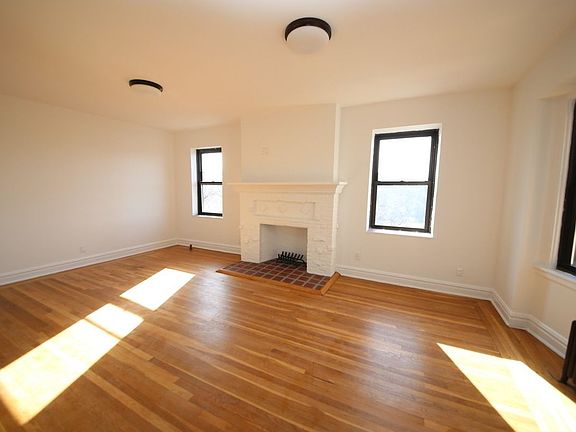 3rd image of 2475 Palisade Ave APT 3A