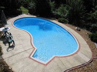 208 Lawrence Ct, Fairview Heights, IL 62208