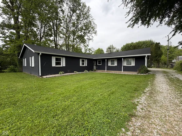 2258 W Country Club Rd, Crawfordsville, IN 47933