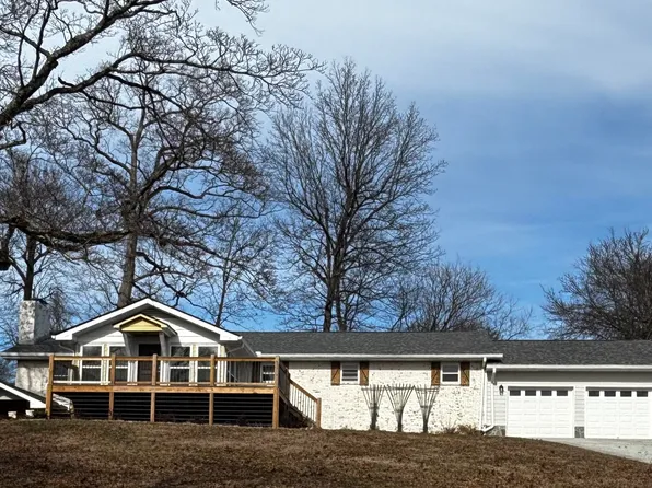 2139 S Shore Acres Rd, Soddy Daisy, TN 37379