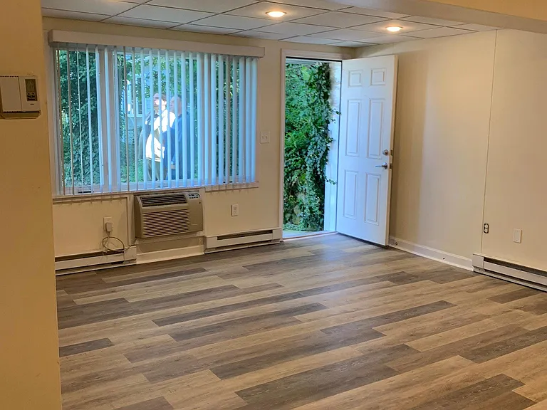 1224 Narragansett Blvd #G2 — Photo 3