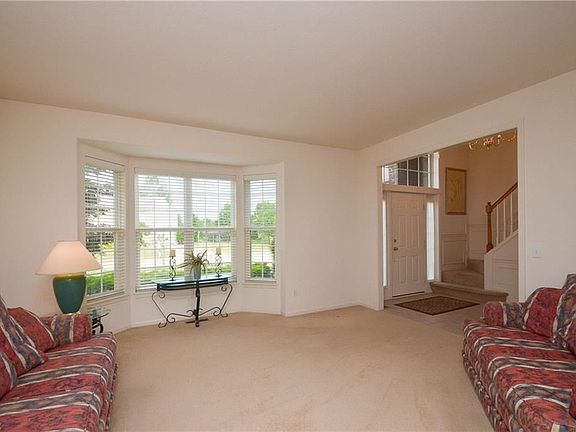 3rd image of 3551 Bellcrest Dr