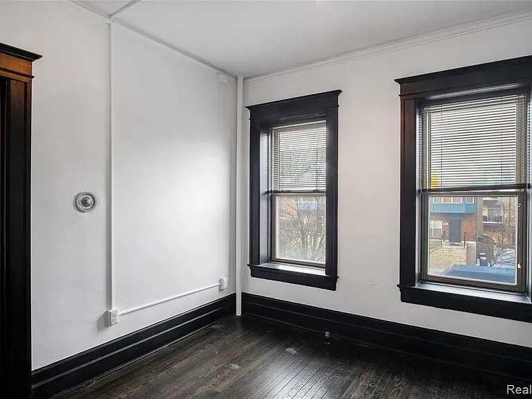 66 Adelaide St #20 — Photo 9