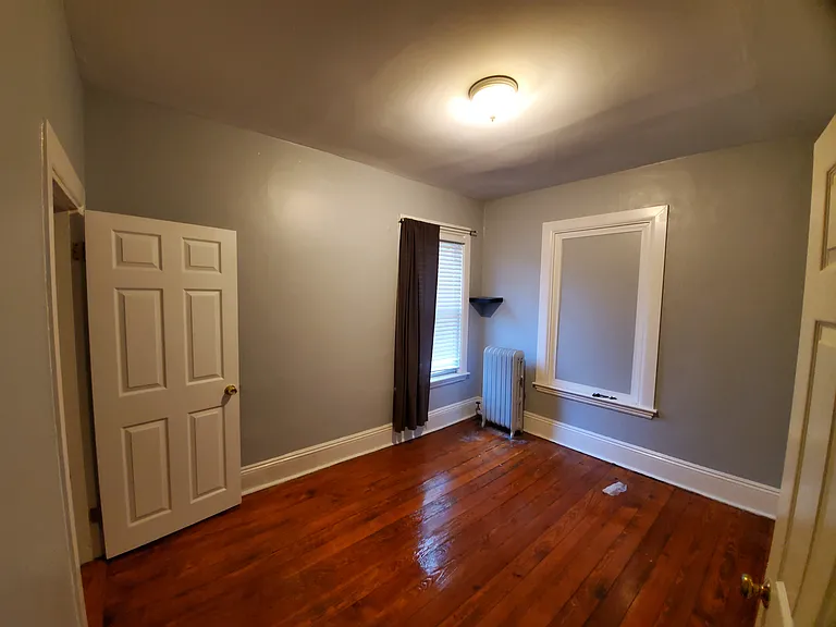 846 Huntington Ave — Photo 8