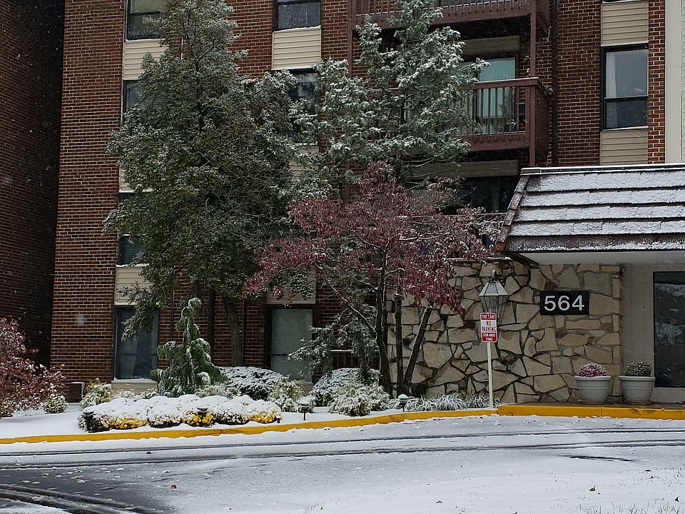 1st image of 564 Sarah Ln APT 305