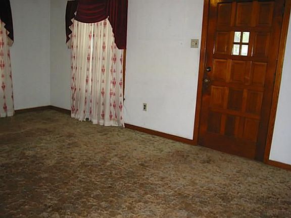 4th image of 1101 S Irving Heights Dr