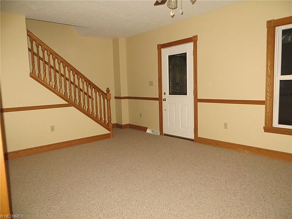 3rd image of 396 N Lyman St
