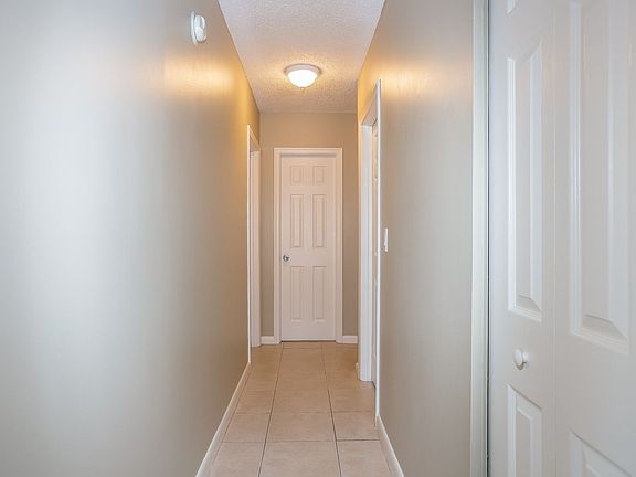5th image of 11039 NW 24th St