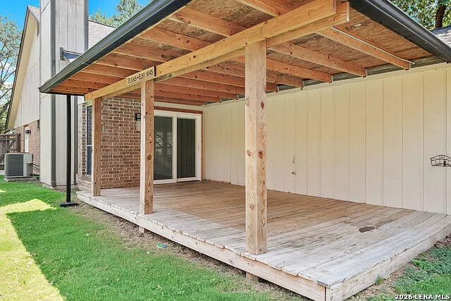 2315 Shady Crest Cir — Photo 12