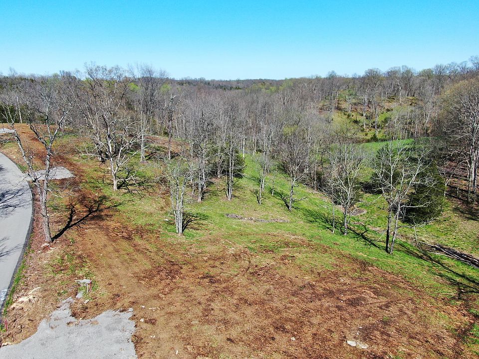 2nd image of 2 Barkley Rd