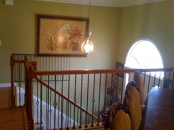 2nd image of 446 Winding Bluff Way