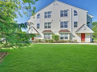 49 Madison Ct, Tinton Falls, NJ