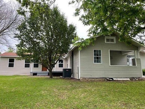 3rd image of 4601 Cox St