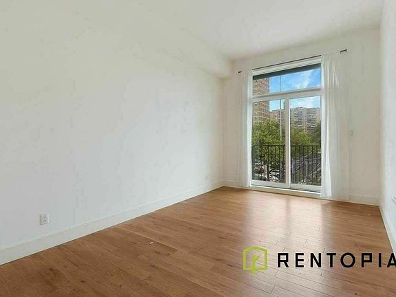 2nd image of 73 Montrose Ave #2J