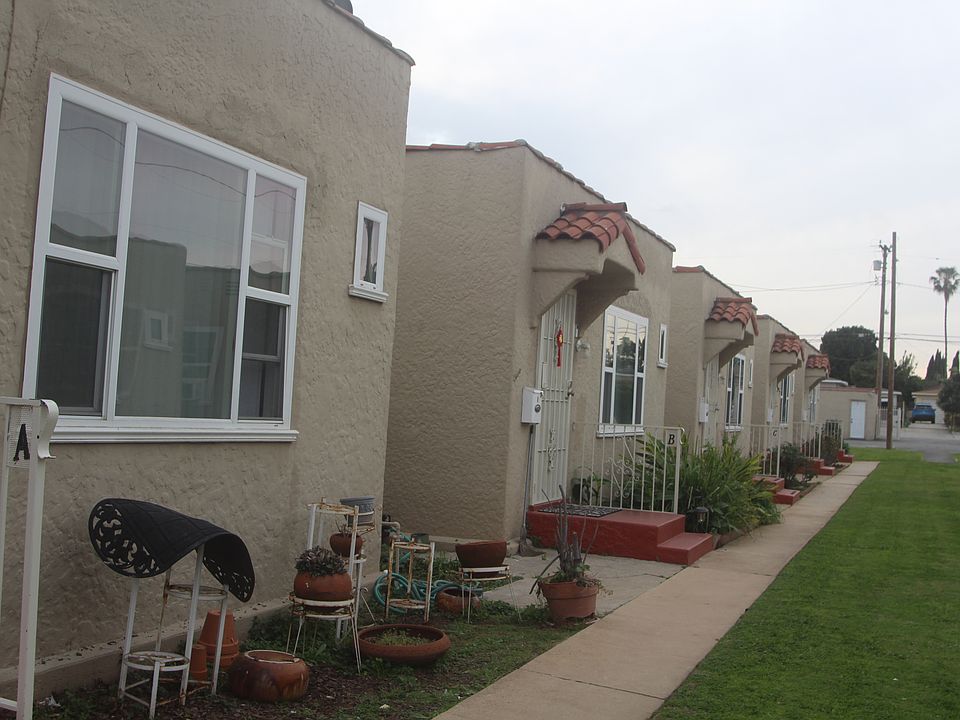 1st image of 911 S Marguerita Ave #A