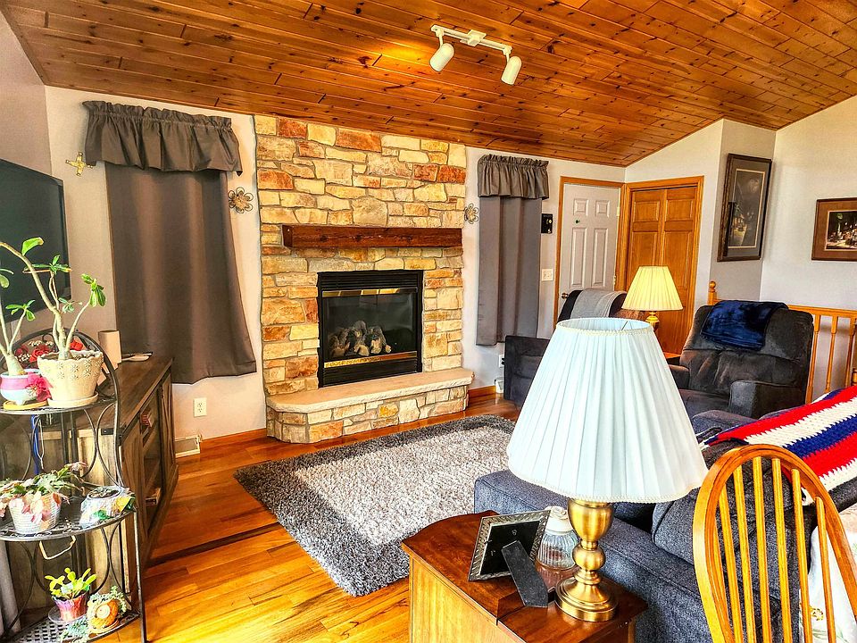 7th image of this home