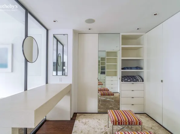 230 Central Park West image 16 of 26