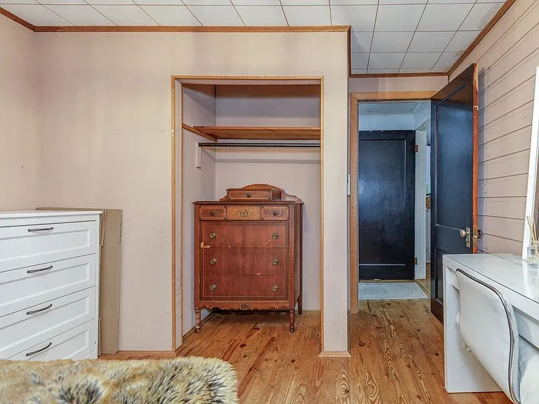 8 Frost Rd — Photo 23