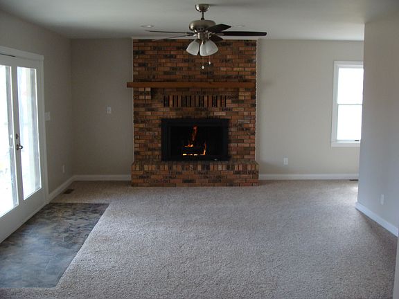2nd image of 4107 Theater Dr