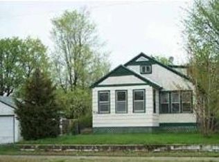 904 53rd Ave N, Brooklyn Center, MN 55430