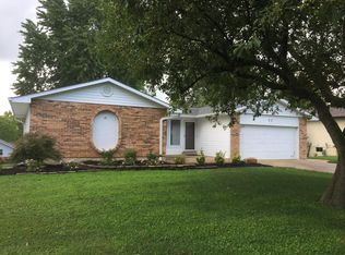 77 Park Charles Blvd N, Saint Peters, MO 63376