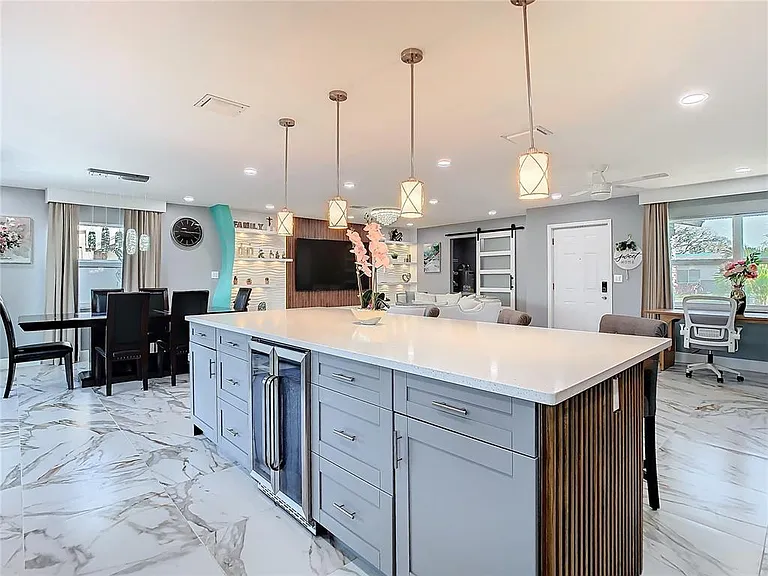 10704 Donbrese Ave — Photo 11