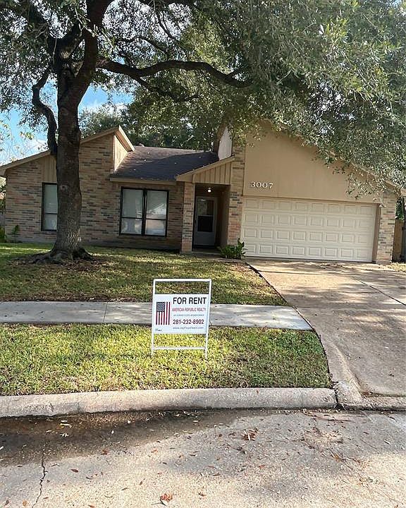 1st image of 3007 Windemere Dr