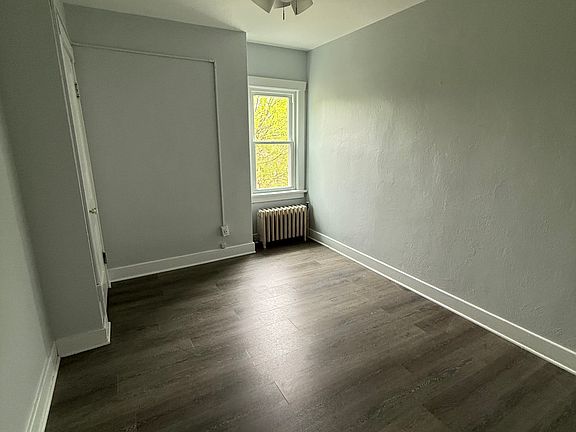 3rd image of 224 Jefferson Ave APT 7