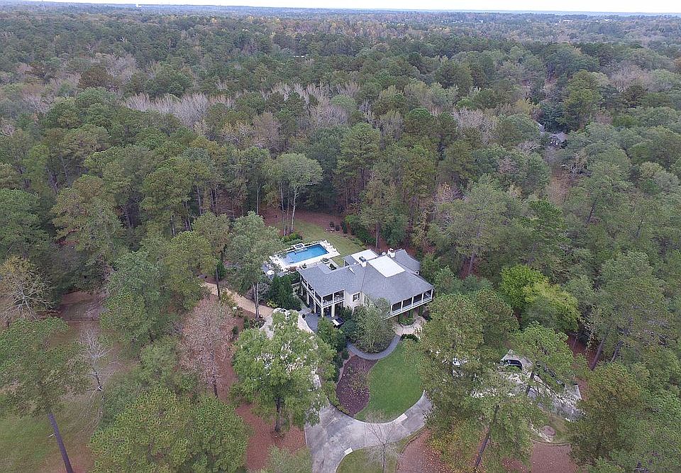2nd image of 865 Fieldstone Dr