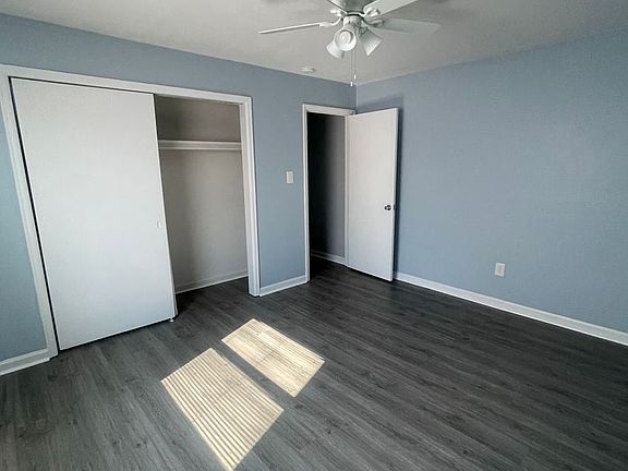 4th image of 4637 Long Acre Dr NE
