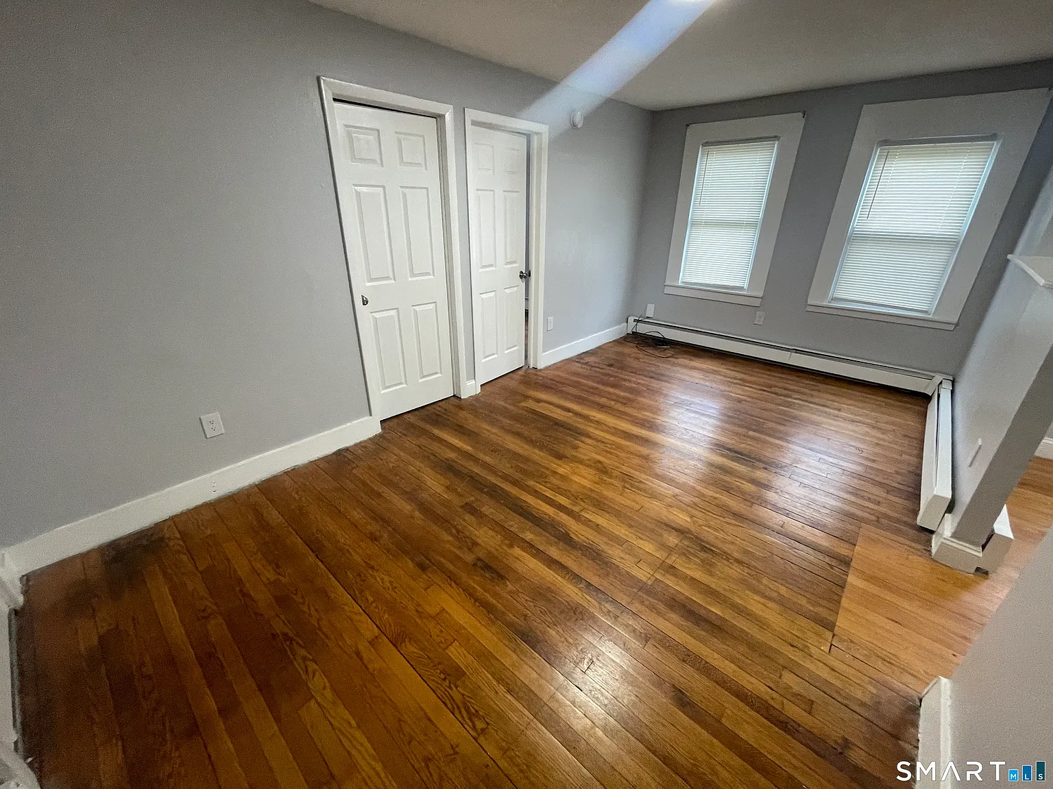 3 bed, 1.0 bath, 932 sqft, $1,650 — Photo 2
