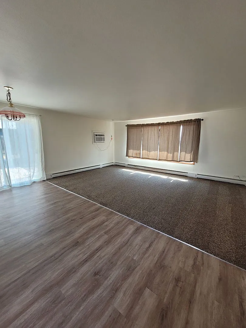 207-209 Carswell Dr — Photo 3