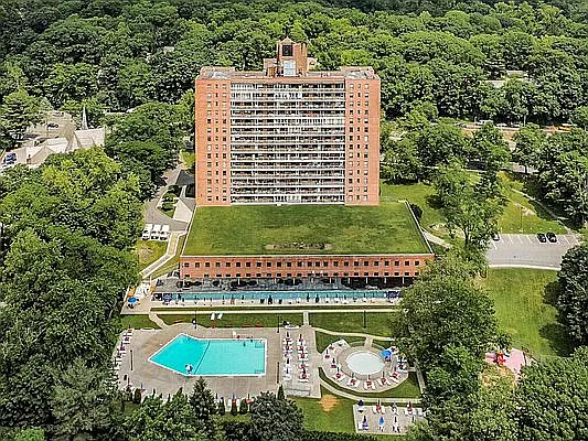 Sold by Aventana | media 20