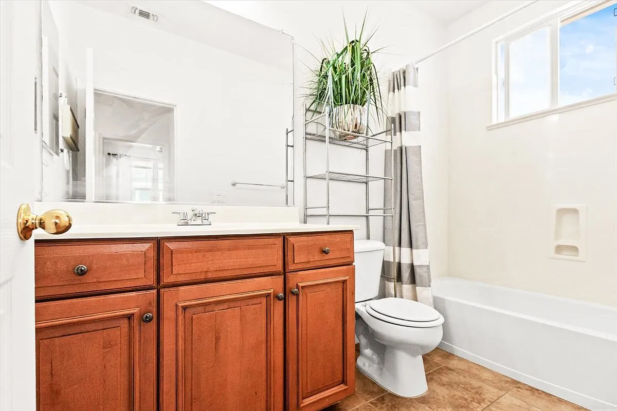 1 bed, $1,950 — Photo 4
