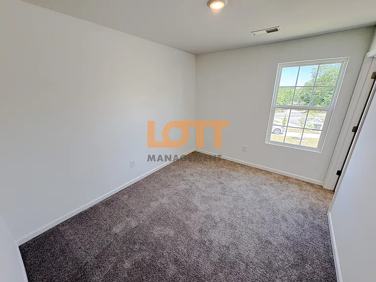 202 Hunthill Rd — Photo 15