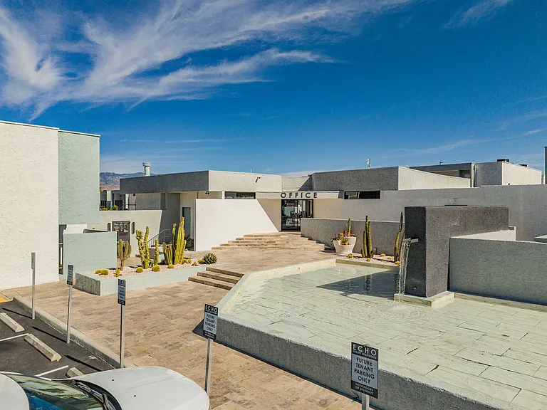 Echo Luxury Apartments — Photo 14