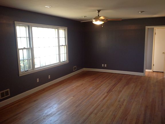 3rd image of 8808 Kentucky Ave