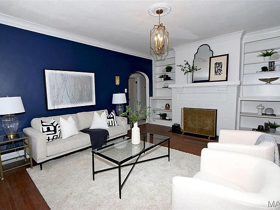 4th image of 3092 Bellerive Dr