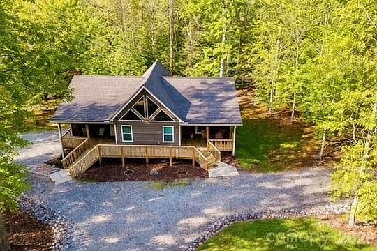 1st image of 109 Beech Tree Ln
