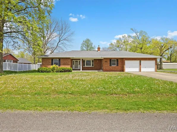 735 Buss St, Saint Libory, IL 62282