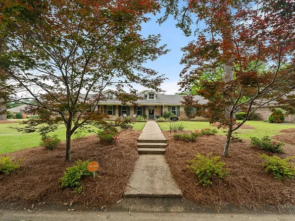 100 Greenwood Pl, Hattiesburg, MS 39402