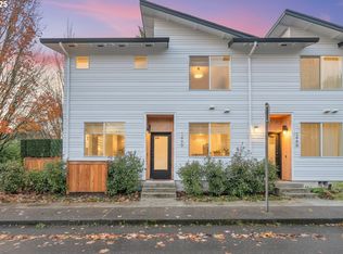 1490 SE Ivon St, Portland, OR 97202