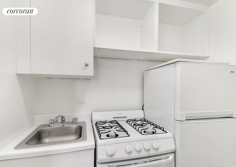 2nd image of 30 Horatio St APT 1D