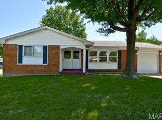 2722 Wintergreen Dr, Florissant, MO