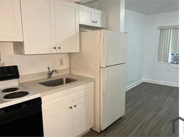 5250 NW 26th Ave, Miami, FL 33142