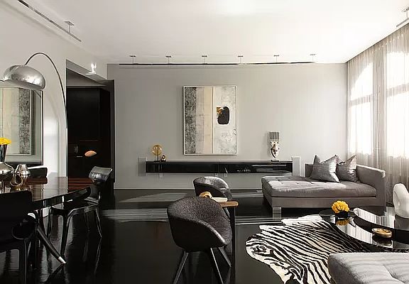 3rd image of 125 E 12th St APT 4A