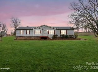 3915 Four C Pl, Maiden, NC 28650